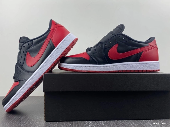 1 705329-001 Retro Jordan Low Air Bred 0803
